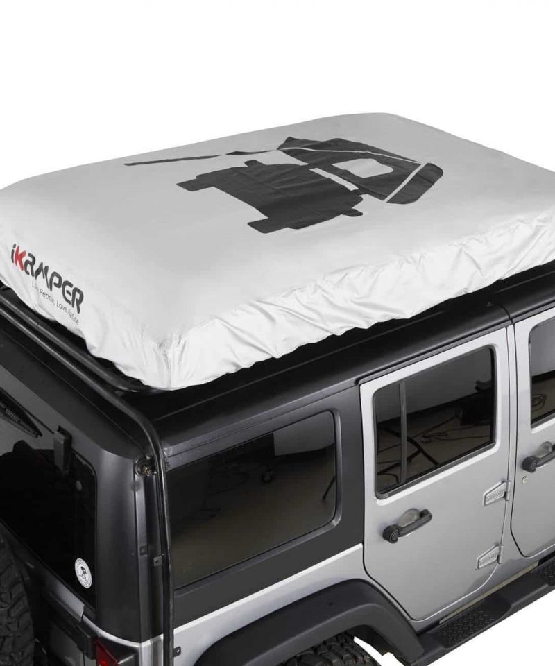 Funda protectora impermeable  y anti-UV para su Skycamp. Protege eficazmente  del sol, polvo y del  agua. Su uso es exclusivamente para el almacenamiento de  Skycamp  en ningún caso se debe llevar puesta con el vehiculo en marcha.