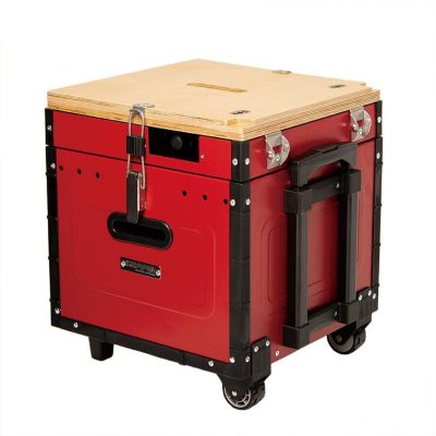 Aioks tiene todo lo que necesita para comer y cocinar4 personas al aire libre, todo en UNA caja.Pesa 9 kg por lo que es facil de transportar