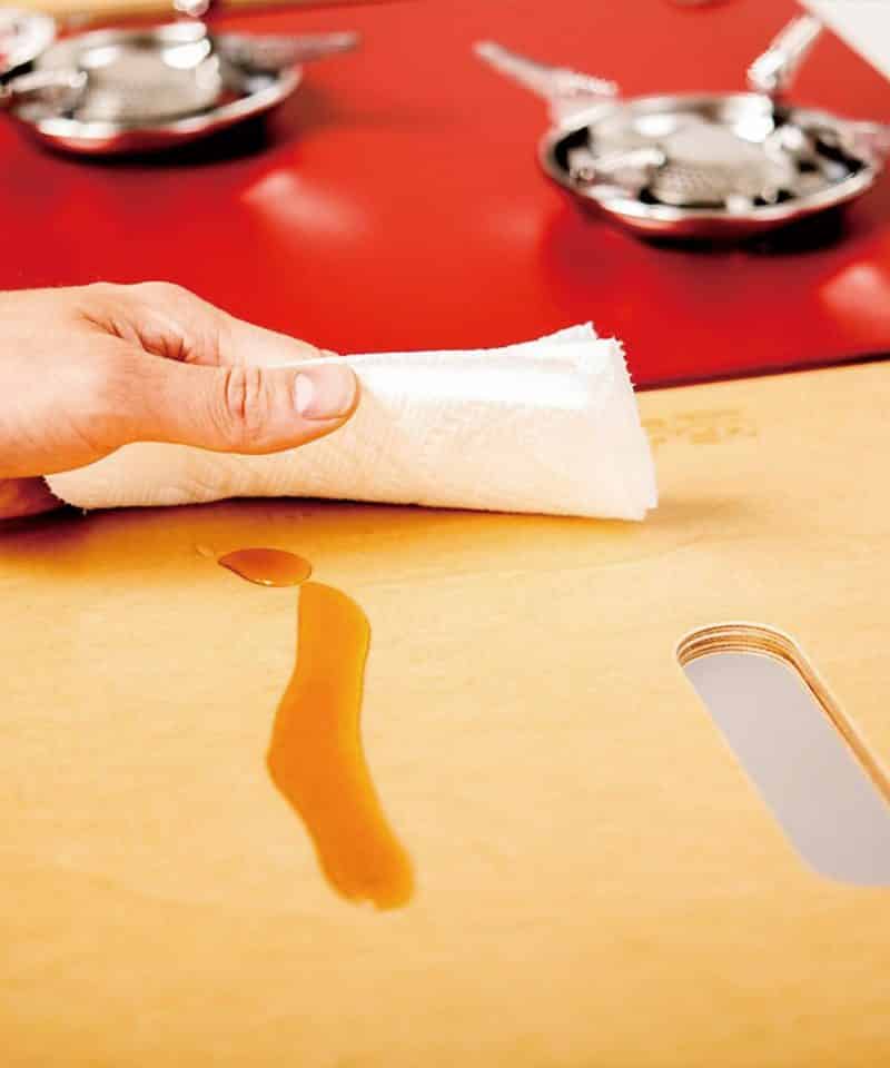 Aioks tiene todo lo que necesita para comer y cocinar4 personas al aire libre, todo en UNA caja.Pesa 9 kg por lo que es facil de transportar